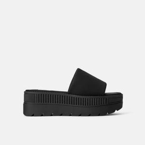 ☮️ ✌️ZARA platform sandal 👡 / 2” flatform slide